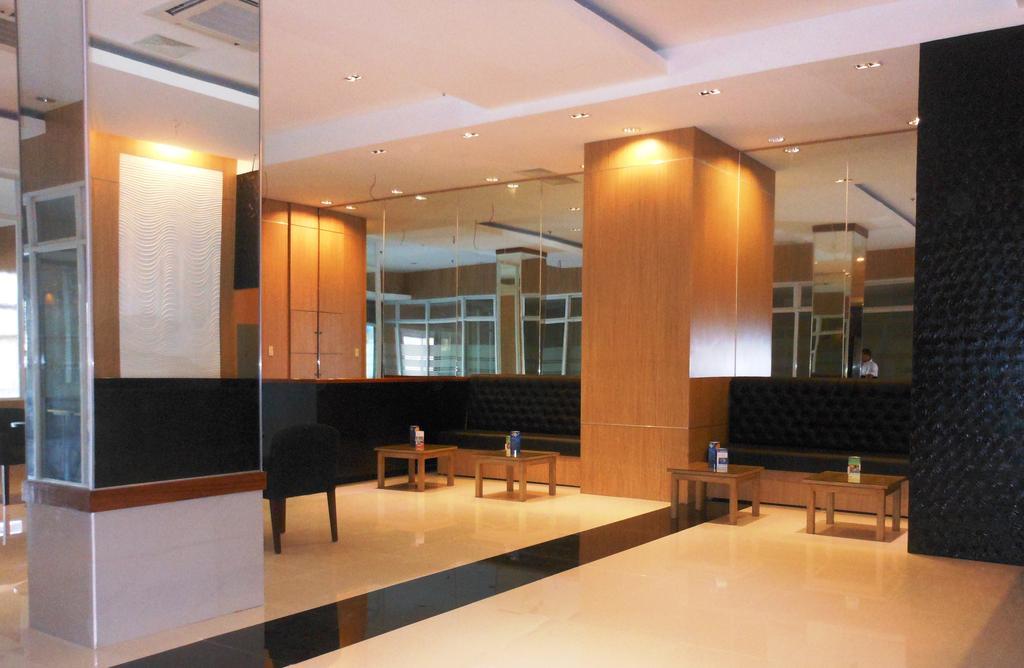 Azzurro Hotel Angeles Bagian luar foto